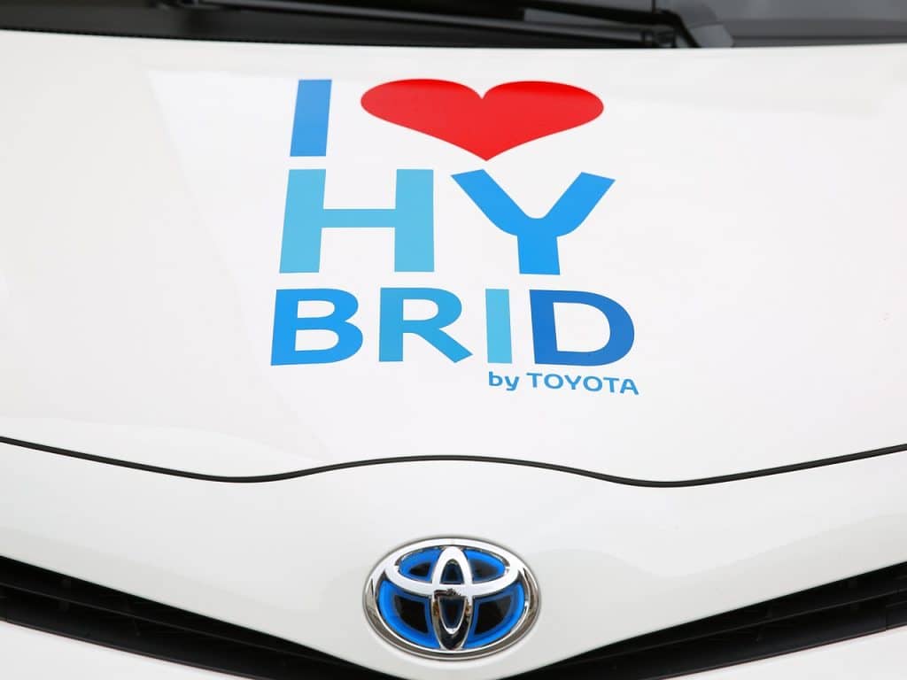 automobile hybrid