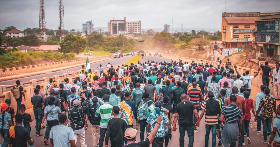 les mouvements populistes